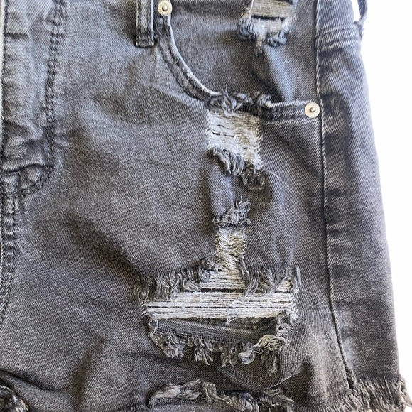 Mossimo Supply Co. High Rise Short Size 12/31 - Picture 6 of 7